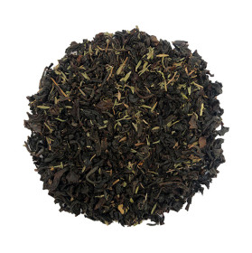 Чорний чай з чебрецем